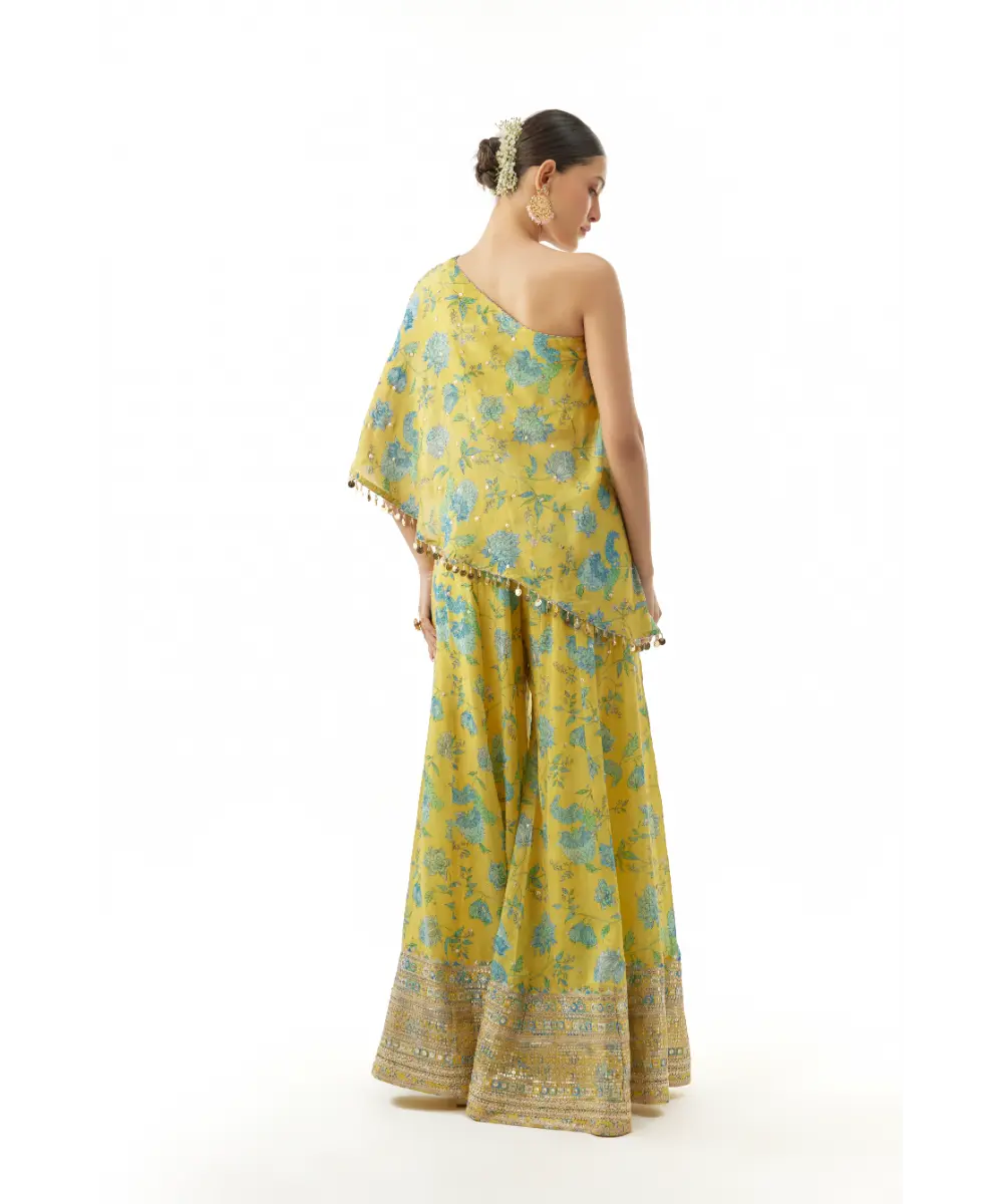 GOPI VAID - Vanishta One shoulder set